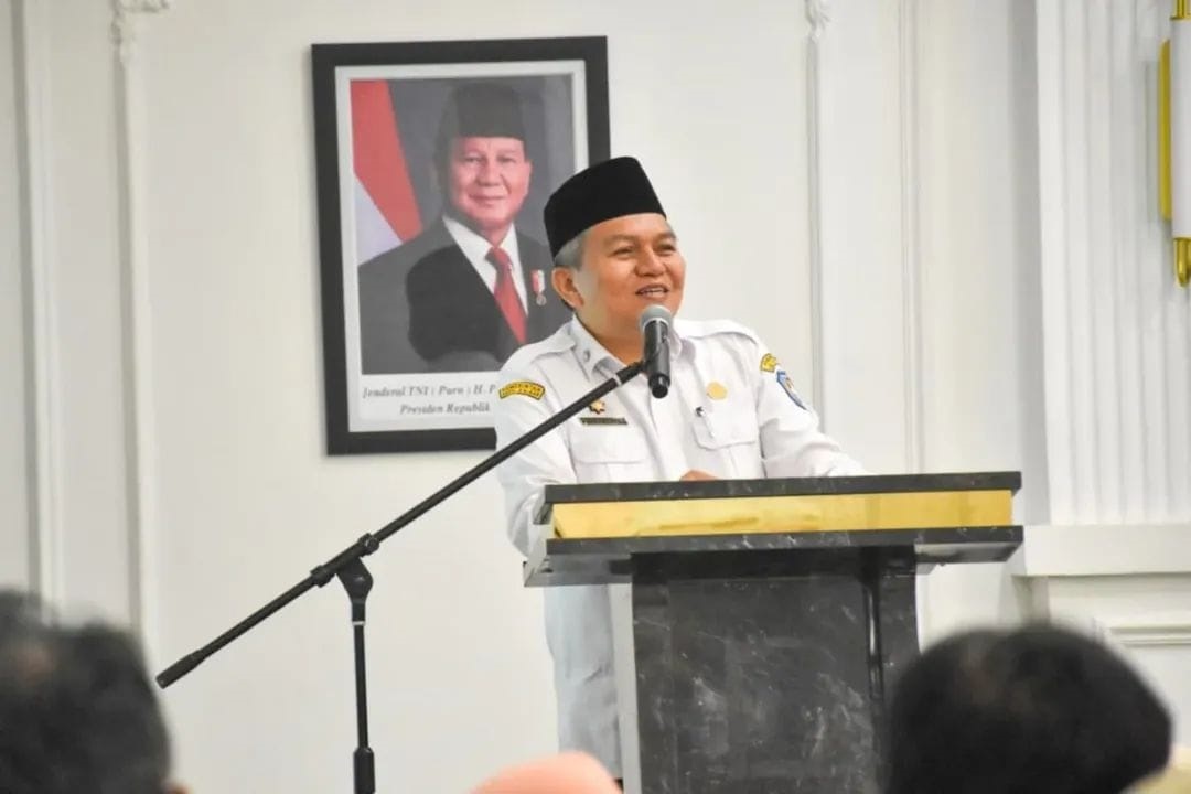 MEMBUKA: Sekda Kubu Raya, Yusran Anizam membuka Pertemuan Koordinasi, Advokasi, dan Sosialisasi Bidang Pencegahan dan Pengendalian Penyakit Tahun 2025 di Aula Temajuk Hotel Dangau, Kecamatan Sungai Ra