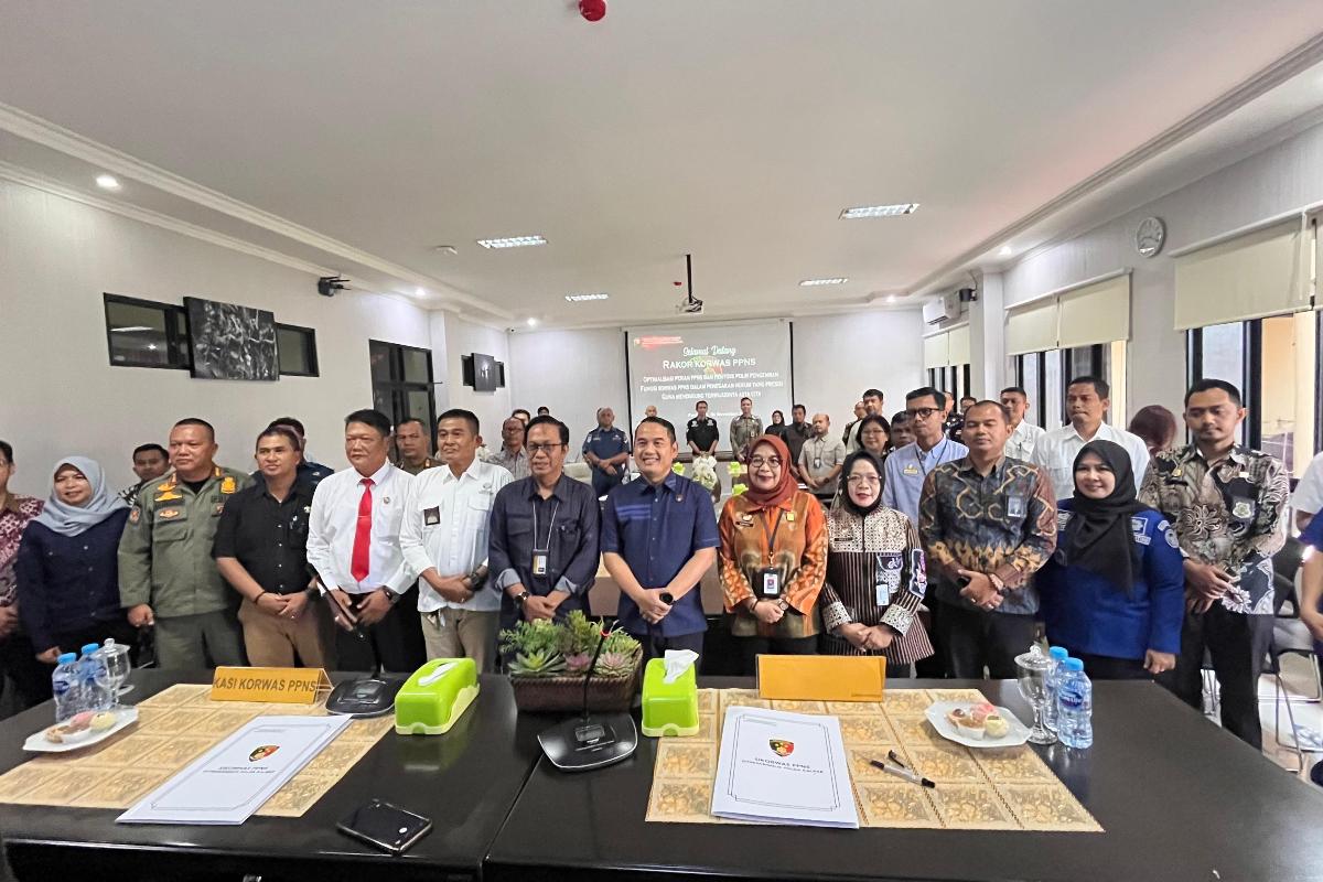 Kanwil Kemenkum Kalbar menghadiri rakor Korwas PPNS Polda Kalbar pada Kamis (6/11).