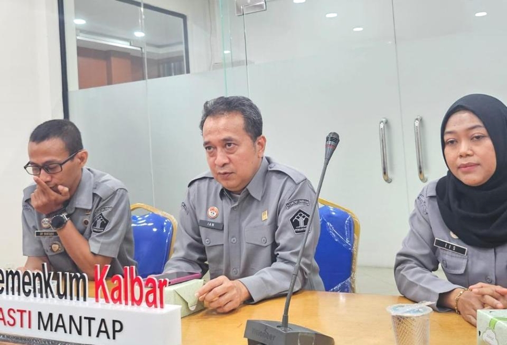 Kanwil Kemenkum Kalbar menggelar rapat harmonisasi Rancangan Perwali Singkawang pada Selasa (11/11).