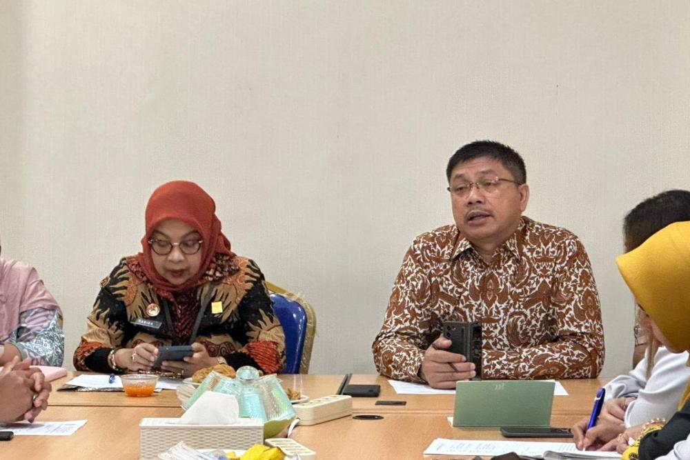 Kanwil Kemenkum Kalbar menerima kunjungan Bappedalitbang Kubu Raya dan Bapperida Kabupaten Sekadau pada Kamis (13/11).