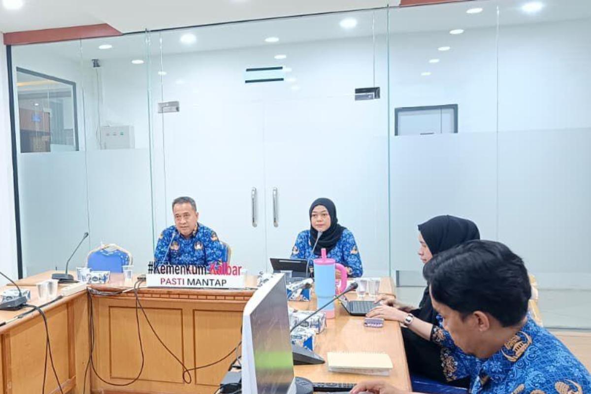 Kanwil Kemenkum Kalbar menggelar rapat harmonisasi Raperbup Melawi pada Senin (17/11).