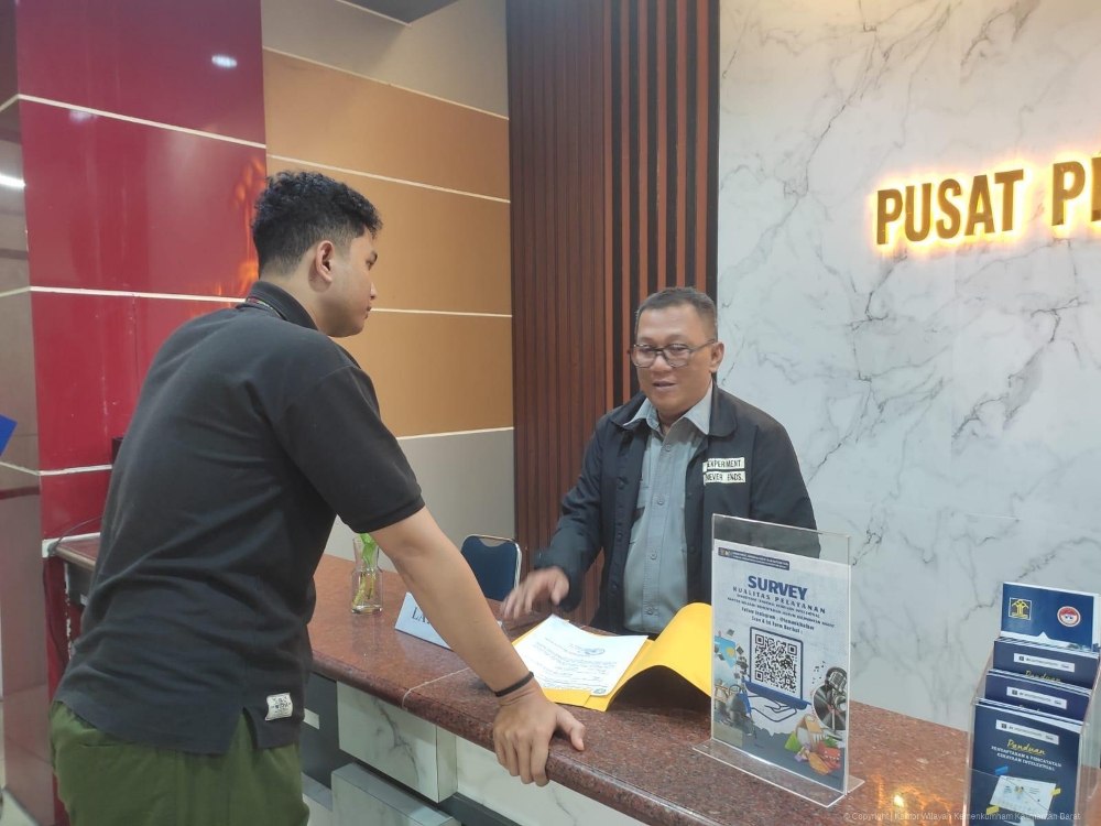 Kanwil Kemenkum Kalbar memberikan pelayanan konsultasi kekayaan intelektual pada Selasa (18/11).