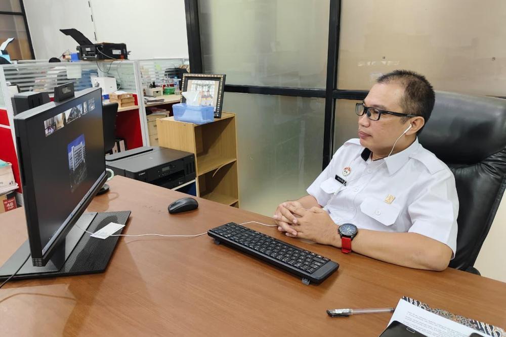 Kanwil Kemenkum kalbar mengikuti rapat koordinasi persiapan penilaian kompetensi jabatan fungsional (JF) analis hukum dan penyuluh hukum secara daring pada Rabu (19/11).