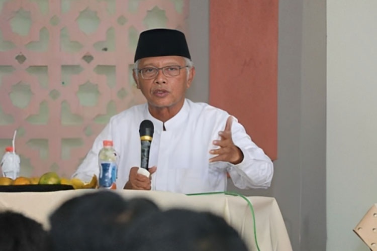 KH Anwar Iskandar
