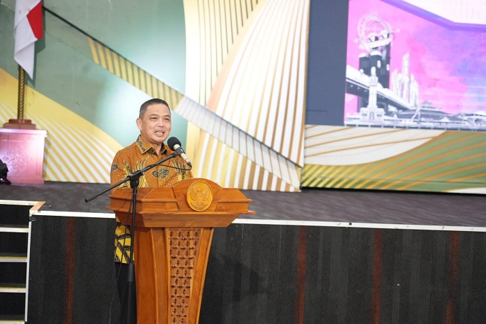 GALA DINNER: Gubernur Kalbar, Ria Norsan, saat menghadiri Gala Dinner bersama para peserta Kalimantan International MTB Festival (KIMF) 2025 yang berlangsung di Pendopo Gubernur Kalbar, Sabtu (22/11)