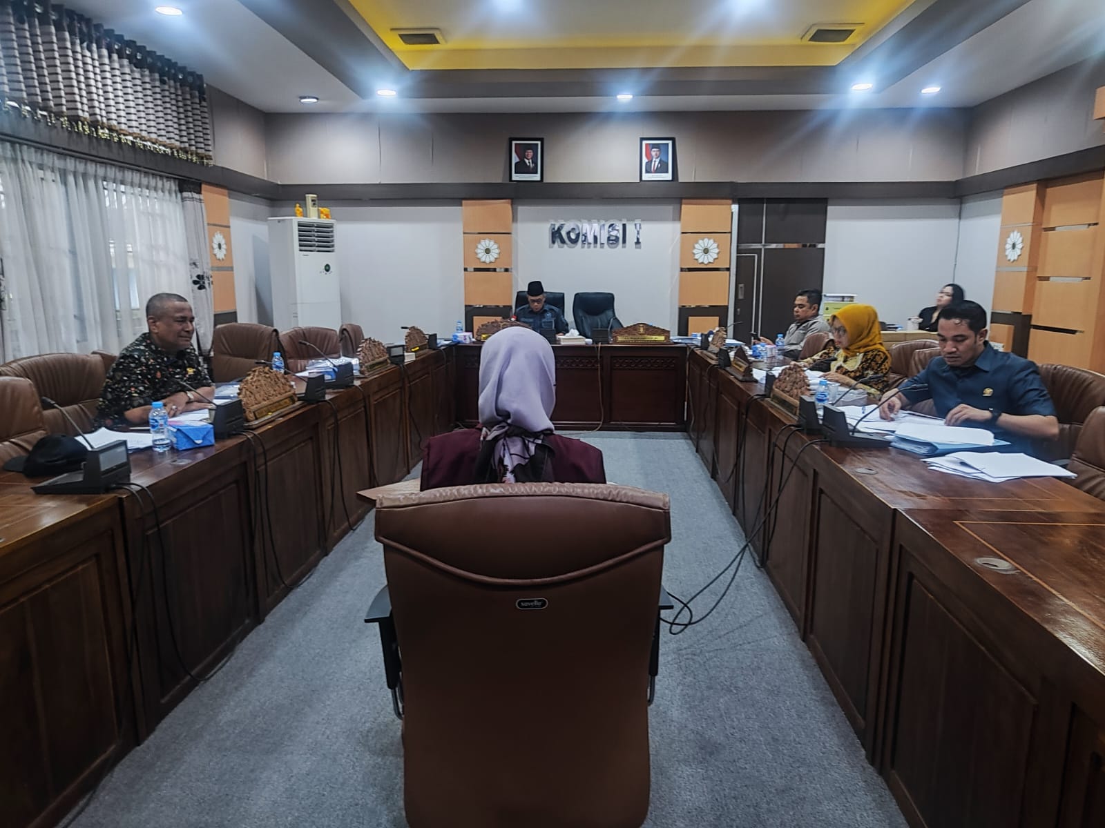 Fit and Proper Test 21 calon anggota KPID Provinsi Kalbar digelar selama 2 hari, yakni Selsa dan Rabu (25-26/11) di Ruang Komisi 1 DPRD Kalbar