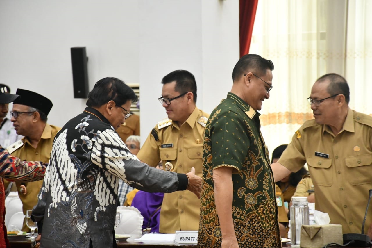 KUNKER : Kunjungan Kerja Komite II DPD RI dalam rangka Pengawasan Atas Pelaksanaan Undang-Undang Nomor 32 Tahun 2009 .