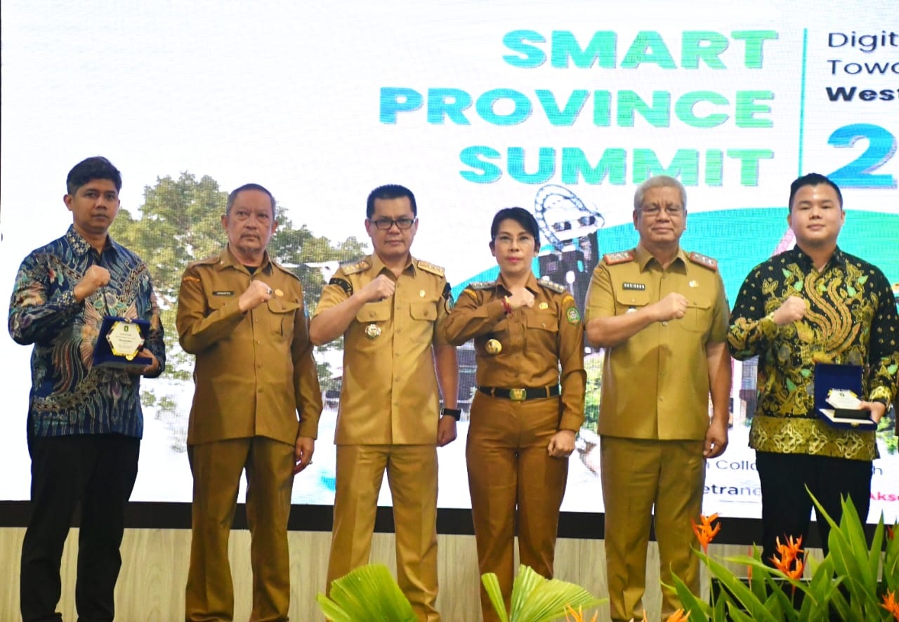SMART PROVINCE : Forum Smart Province Kalimantan Barat 2025 dengan tema Smart Province Summit.