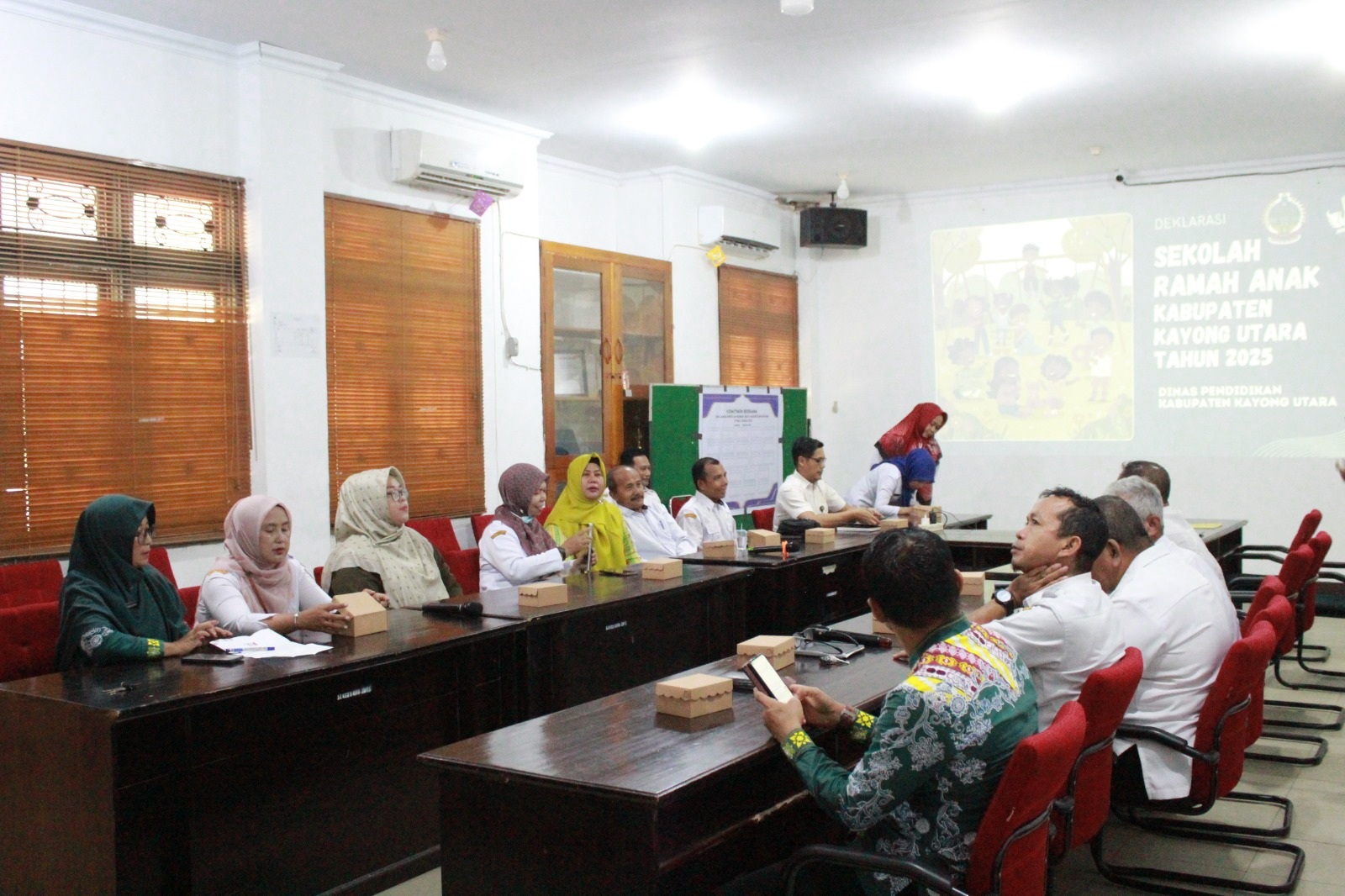 SRA : Deklarasi Sekolah Ramah Anak (SRA) 2025 di Ruang Pertemuan Durian Baperida.