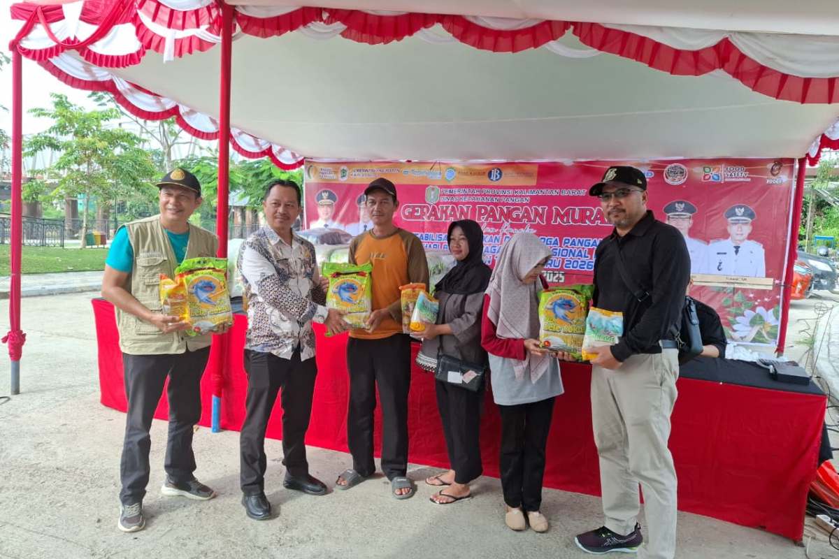 Pemerintah Provinsi Kalbar menggelar Gerakan Pangan Murah di Putussibau, 4,5 Ton beras disiapkan untuk masyarakat Kapuas Hulu.