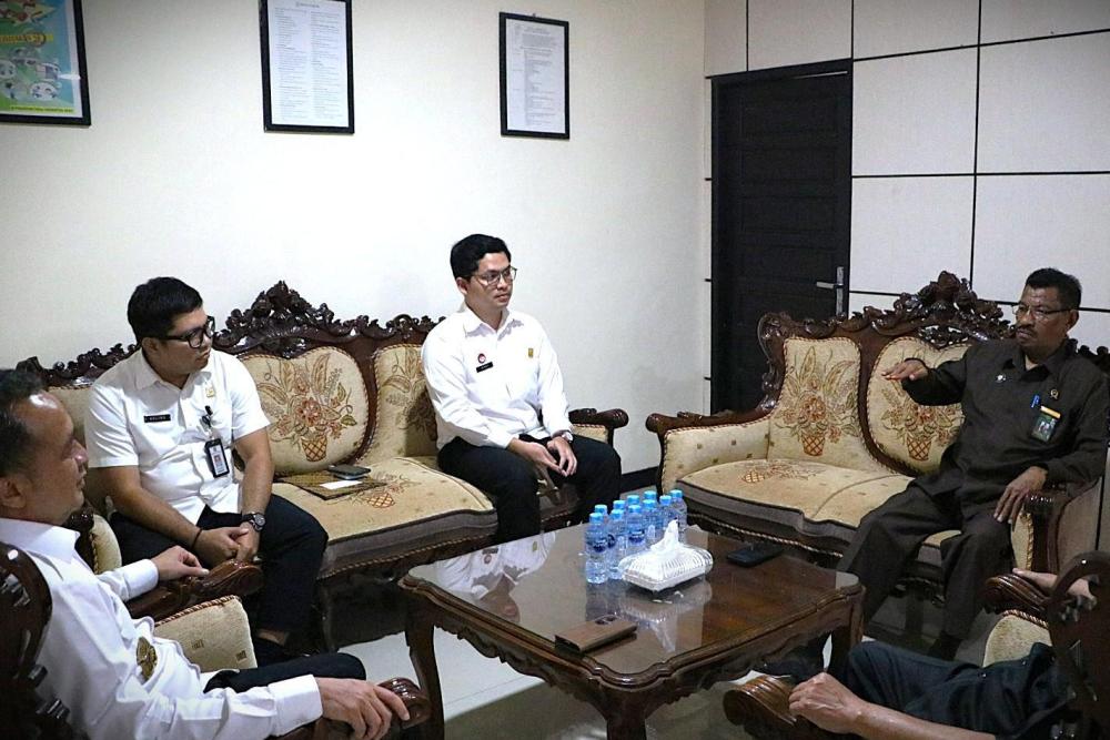 Kanwil Kemenkum Kalbar menggelar audiensi bersama Pengadilan Tinggi Pontianak pada Rabu (3/12).