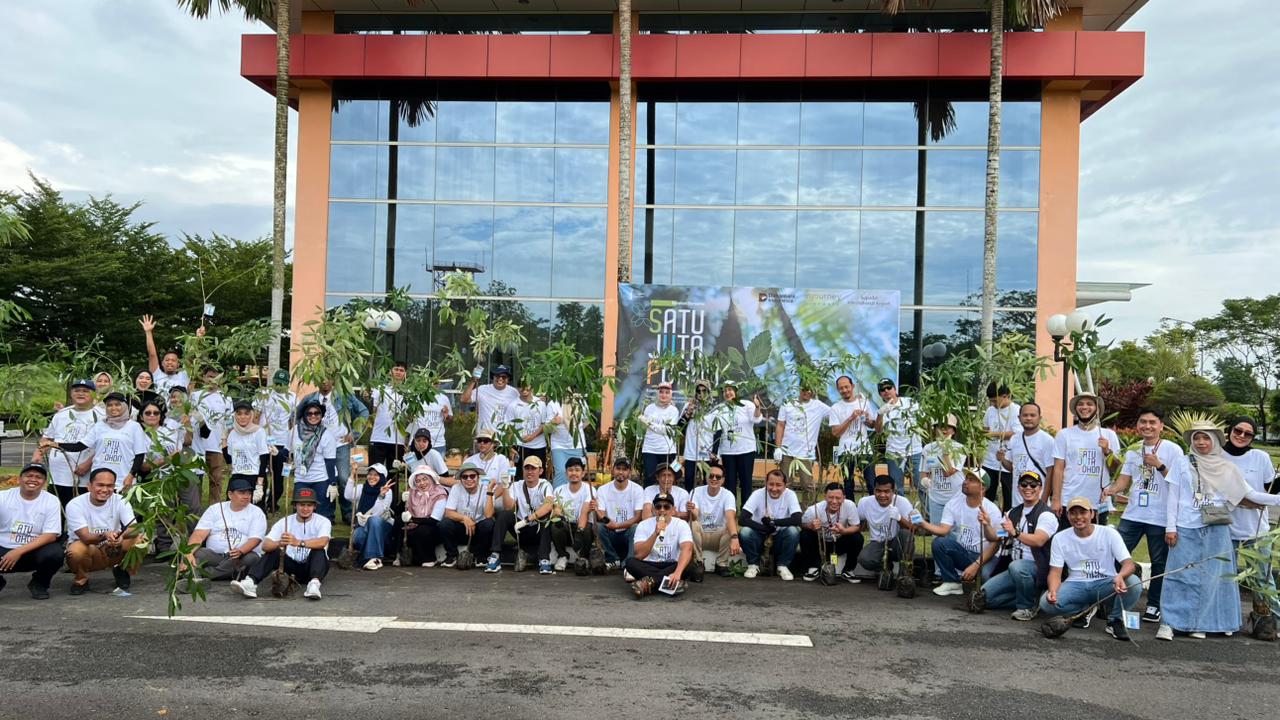 Komitmen hijau Bandara Supadio: Penanaman 1.000 pohon untuk lingkungan yang lebih baik dan berkelanjutan.