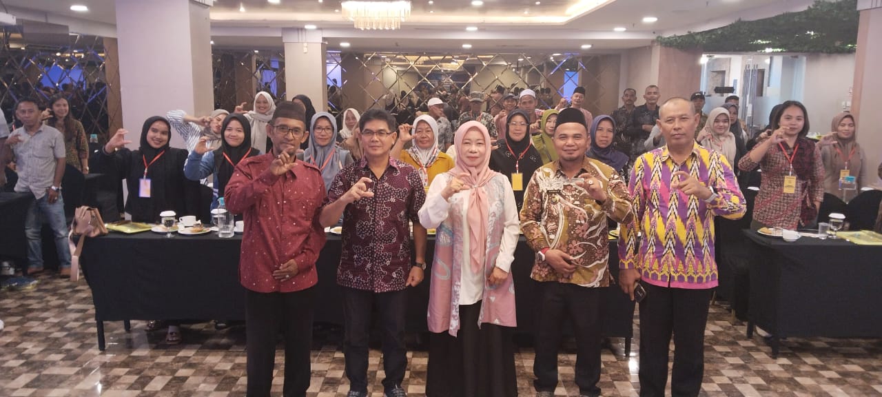 Sebanyak 46 peserta mengikuti Pelatihan Peningkatan Kapasitas Lembaga Kemasyarakatan Desa bertempat di Hotel Maestro Pontianak.
