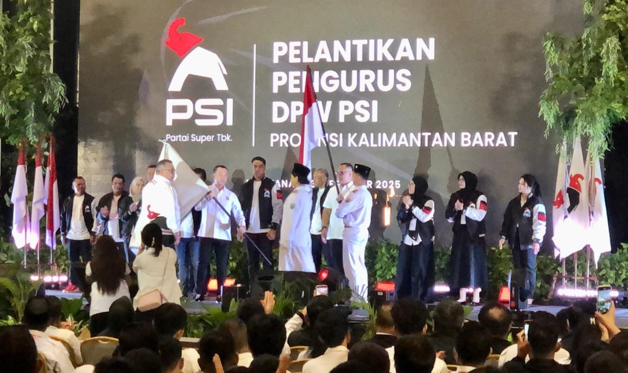 Pelantikan pengurus DPW PSI Kalbar.