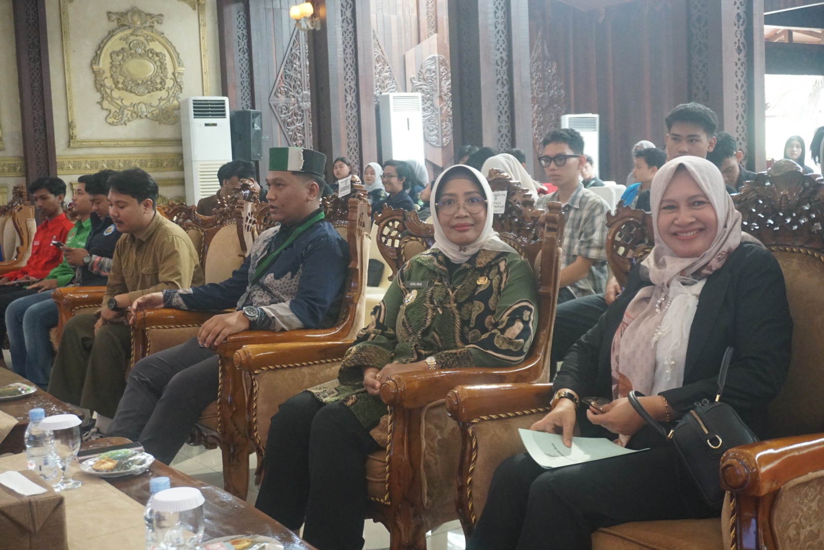 KONGRES MAHASISWA: Bupati Mempawah, Erlina, menghadiri Kongres I Forum Mahasiswa Daerah (FOMDA) Kalimantan Barat.