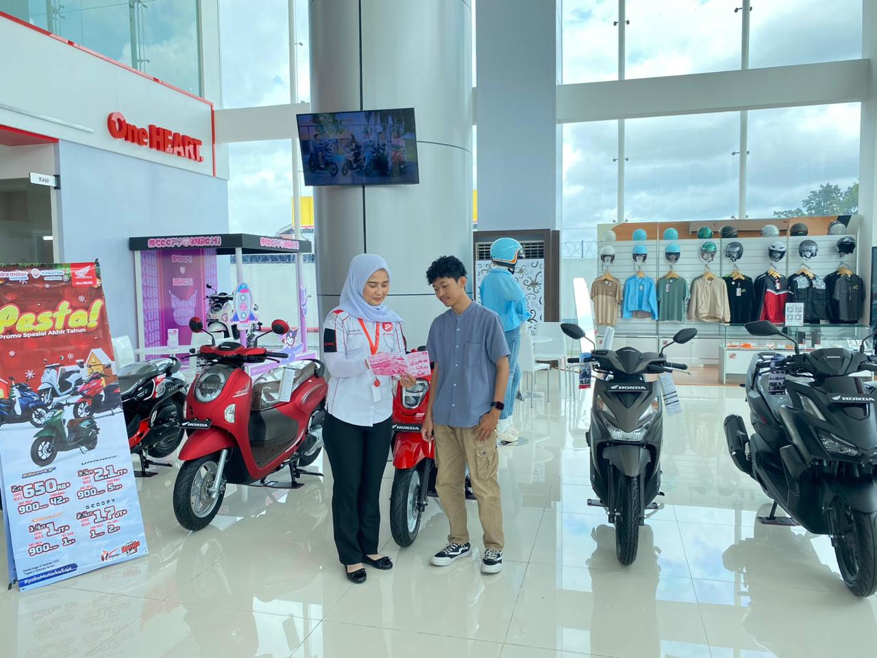 Promo Akhir Tahun Astra Motor Kalbar.