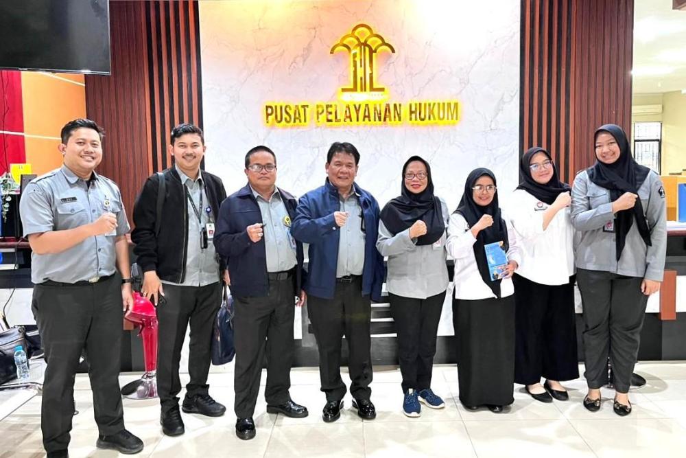 Kanwil Kemenkum Kalbar menerima kunjungan Balai Harga Peninggalan (BHP) pada Senin (15/12).