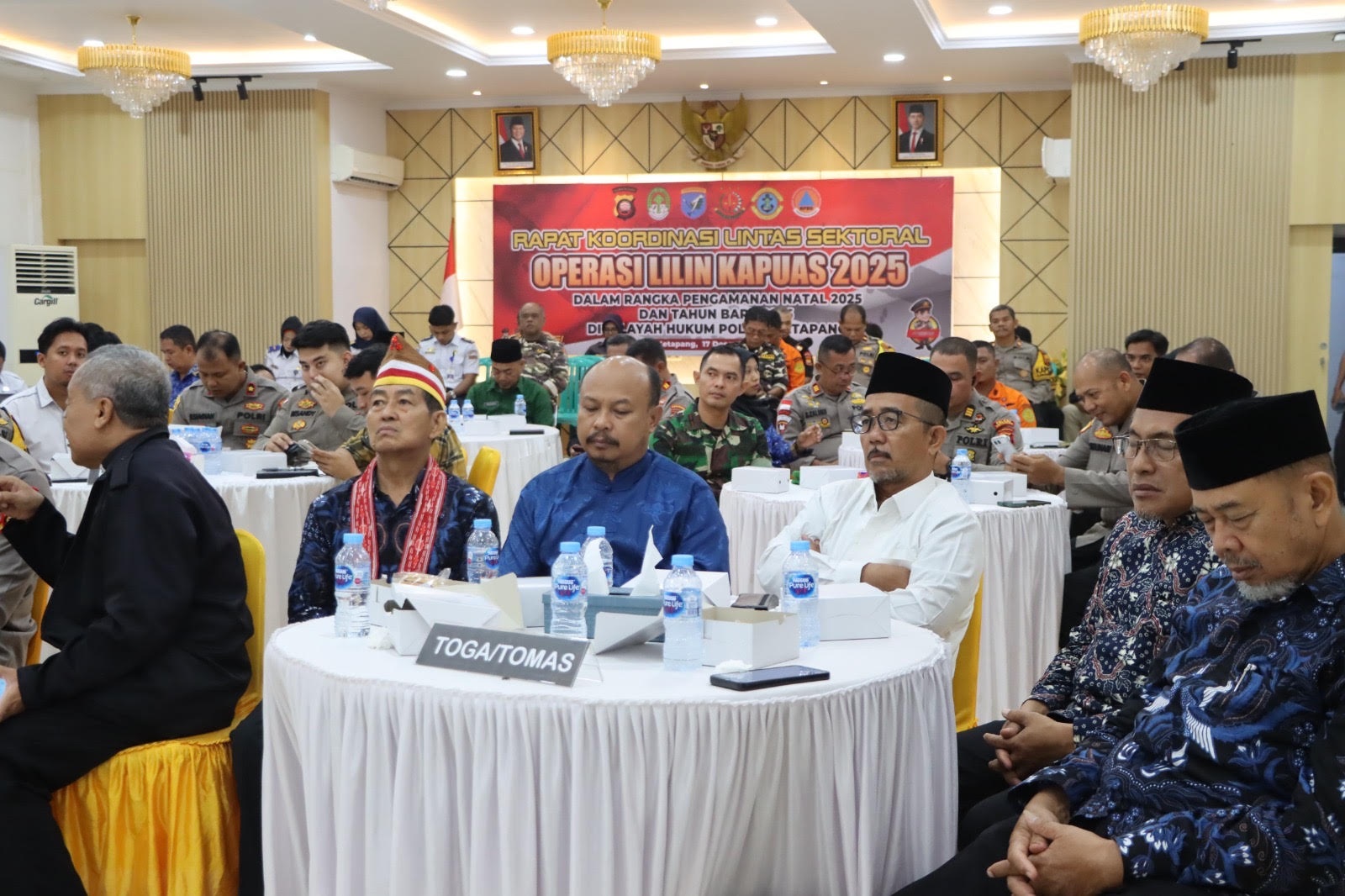 RAKOR : Sejumlah pihak mengikuti rapat koordinasi menjelang Operasi Lilin Kapuas 2025, kemarin (17/12).