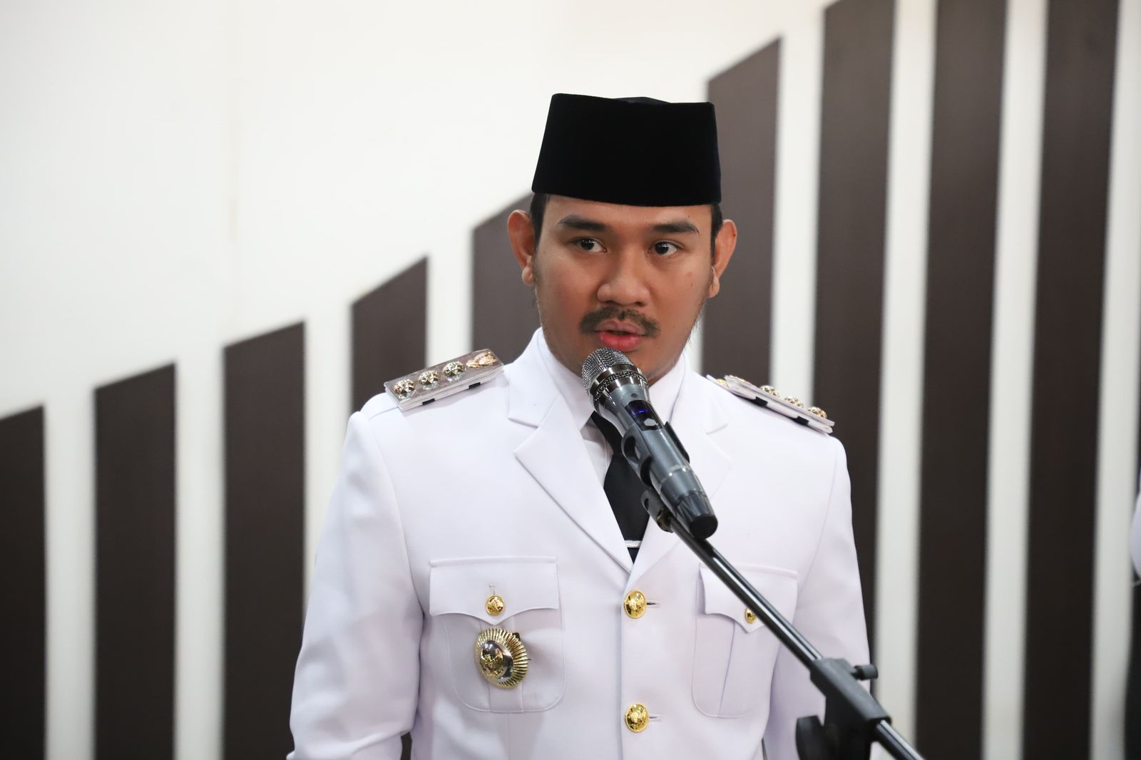 Ade Kuswara Kunang