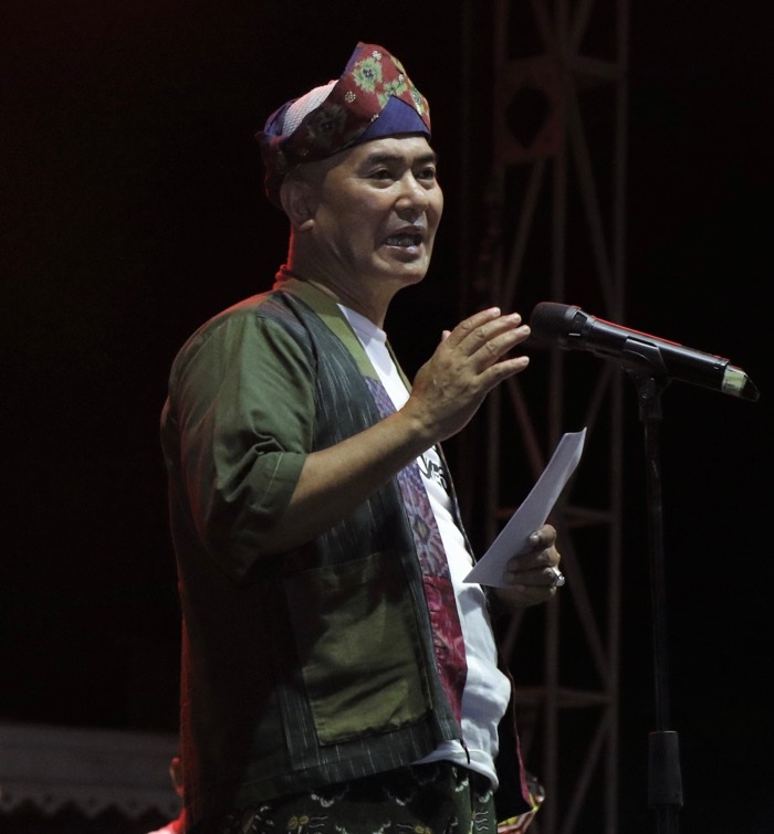 Plt Kepala Disparpora Kota Singkawang, Asmadi.