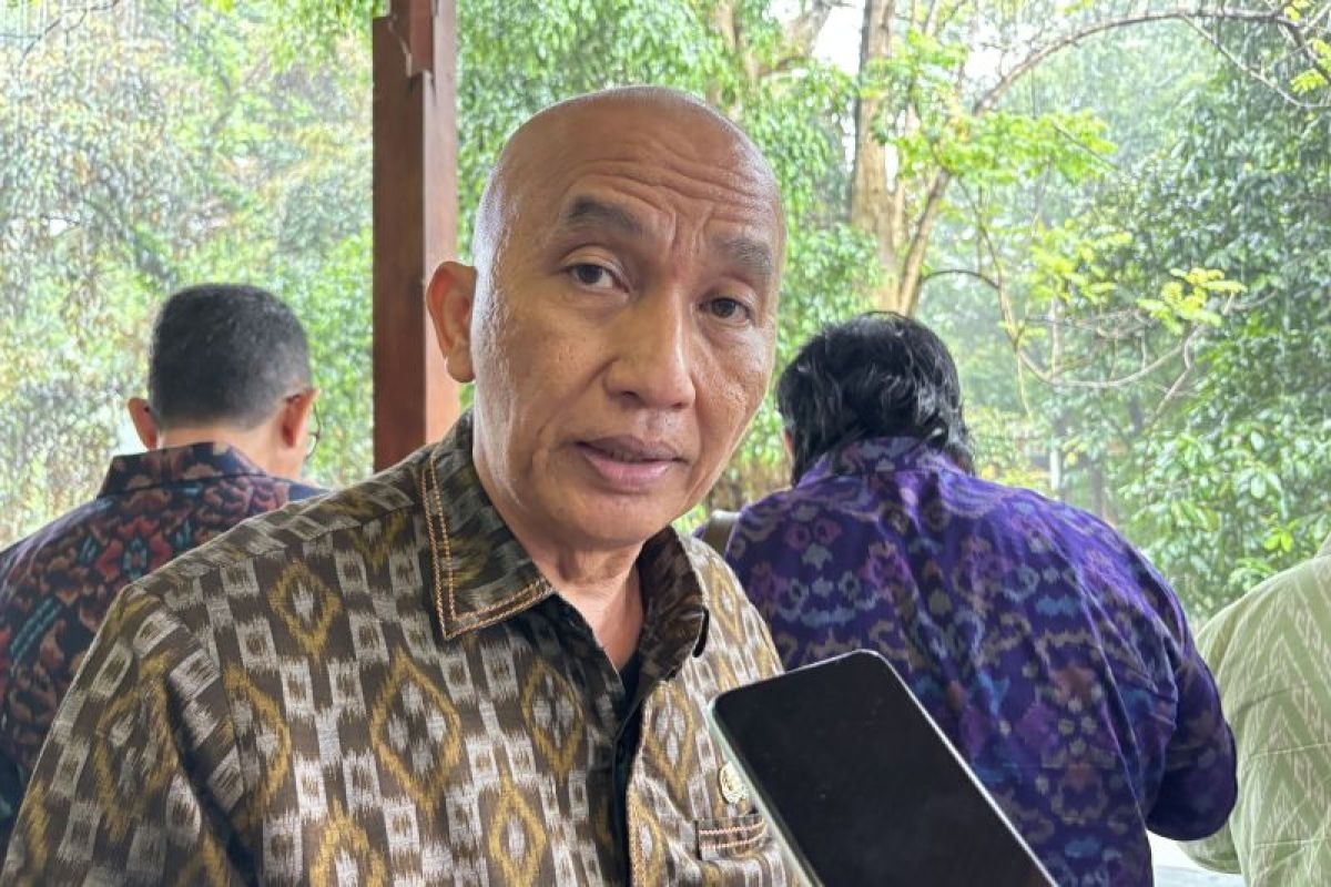 Kepala Dinas Ketenagakerjaan dan ESDM Bali, Ida Bagus Setiawan.