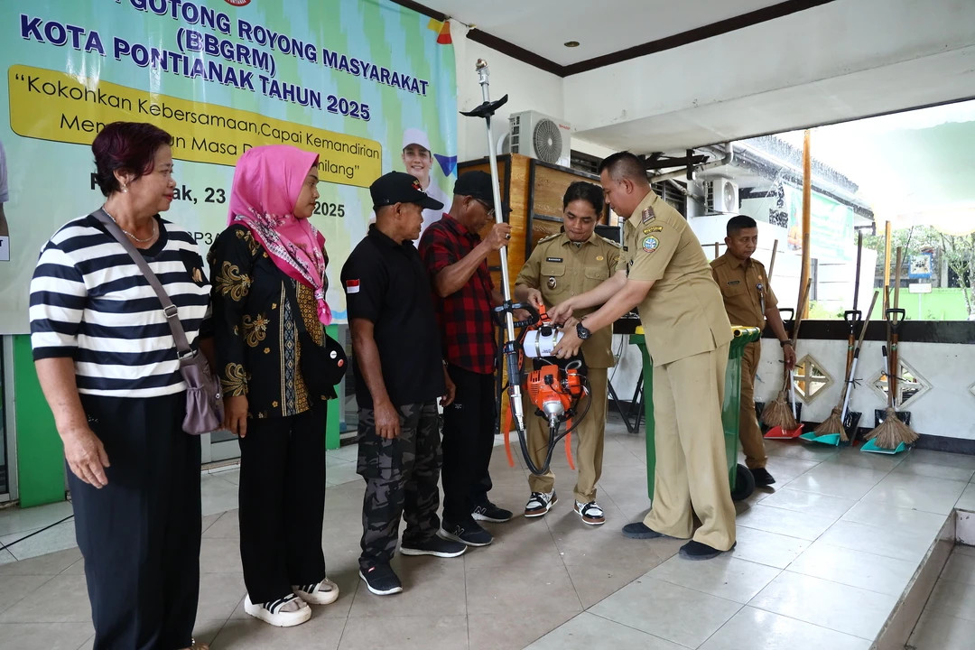 GOTONG ROYONG: Wakil Wali Kota Pontianak Bahasan hadir dalam peringatan BBGRM di Pontianak Utara.ISTIMEWA