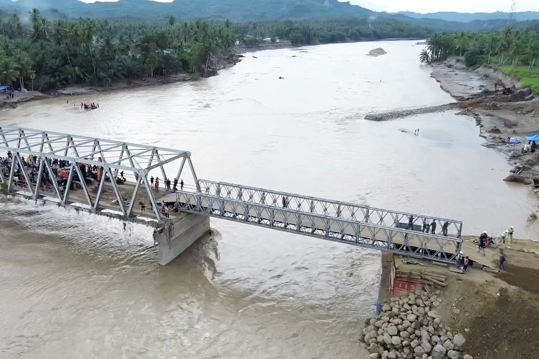Pemulihan pascabencana banjir di Aceh terus dikebut hingga Sabtu (27/12). Terbaru, enam jembatan sudah rampung dan dapat dilalui.
