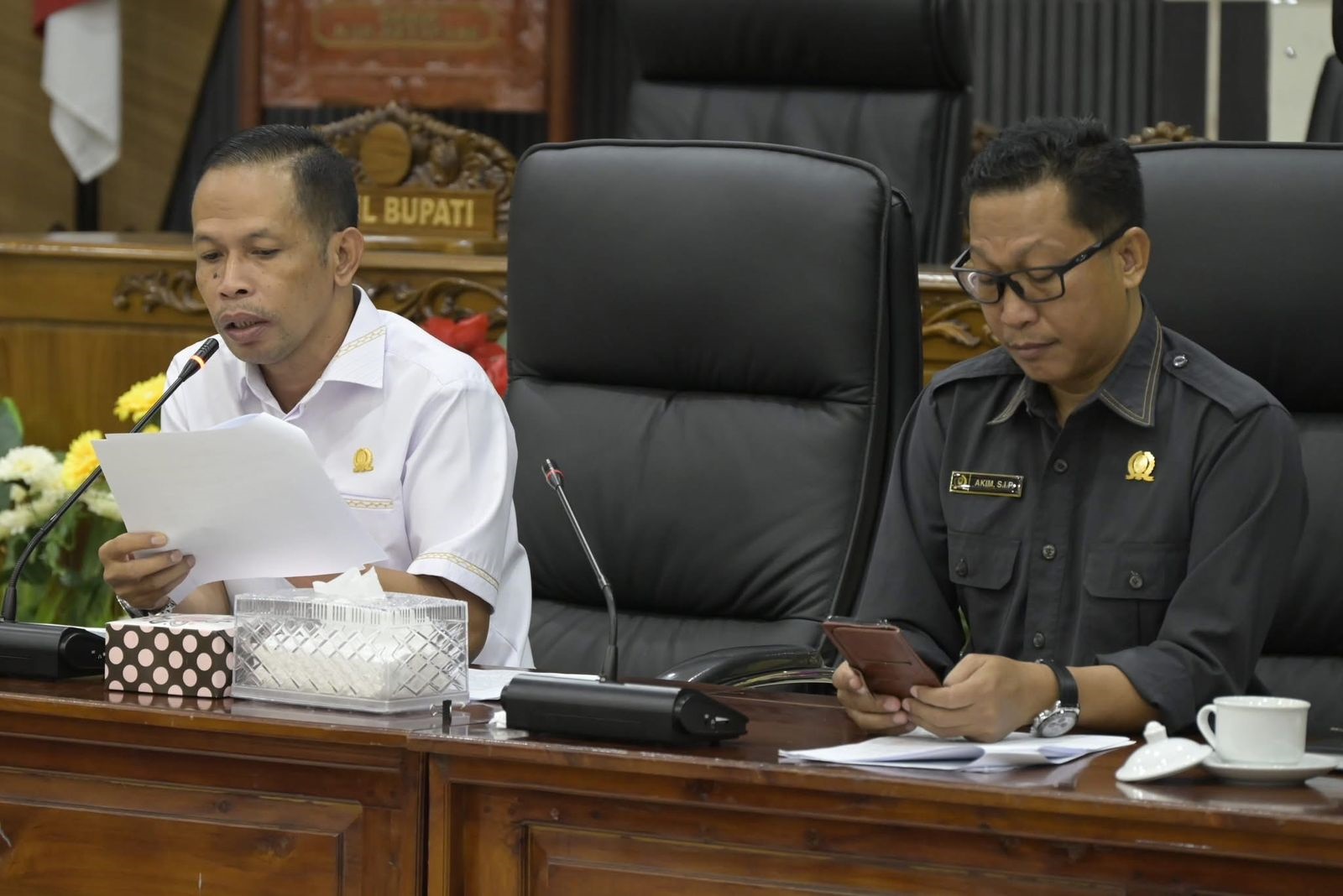 RAPAT KERJA: Pansus II DPRD Ketapang menggelar rapat kerja menyelesaikan Raperda sebelum tahun 2025 berakhir.