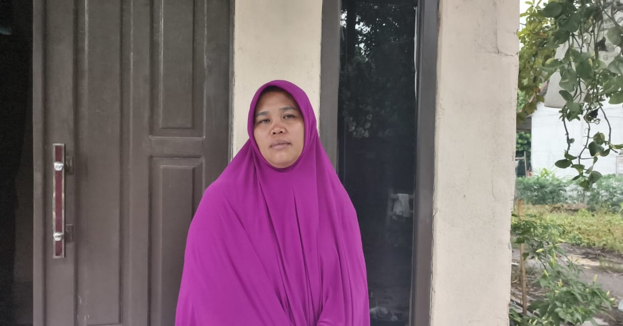 KORBAN: Ratna Wati (43), warga diduga korban hipnotis empat pria tak dikenal.