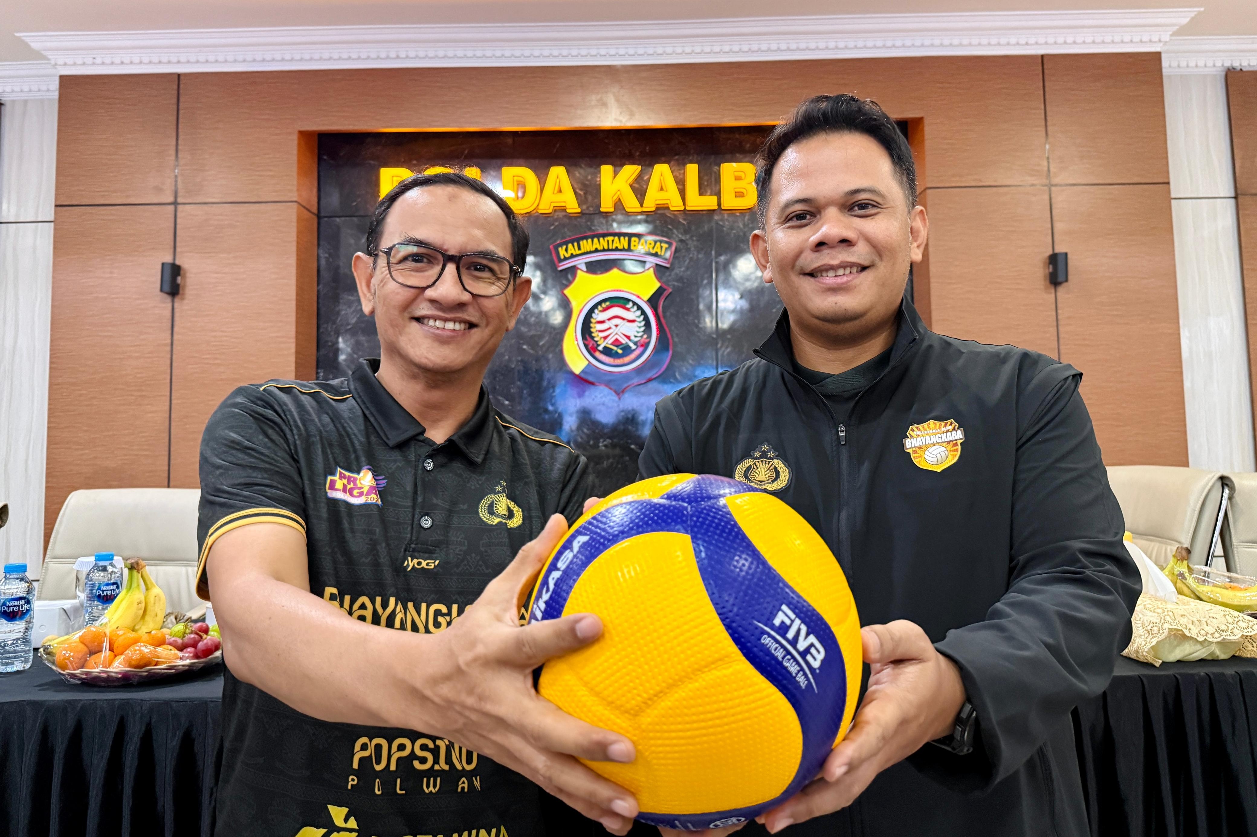 Ketua Seksi Pertandingan, Kombes Pol Agung, saat diwawancarai sejumlah awak media usai Technical Meeting di Mapolda Kalbar, Rabu (7/1).