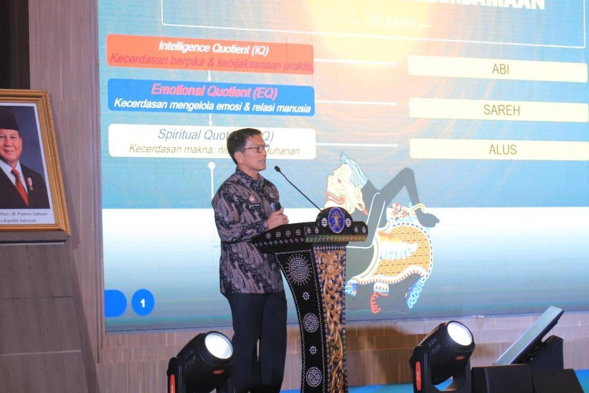 Sekretaris Jenderal Kementerian Hukum RI, Nico Afinta dalam acara Penandatanganan Komitmen Bersama Pembangunan Zona Integritas (ZI) dan Perjanjian Kinerja Tahun 2026, di Jakarta pada Kamis (8/1).