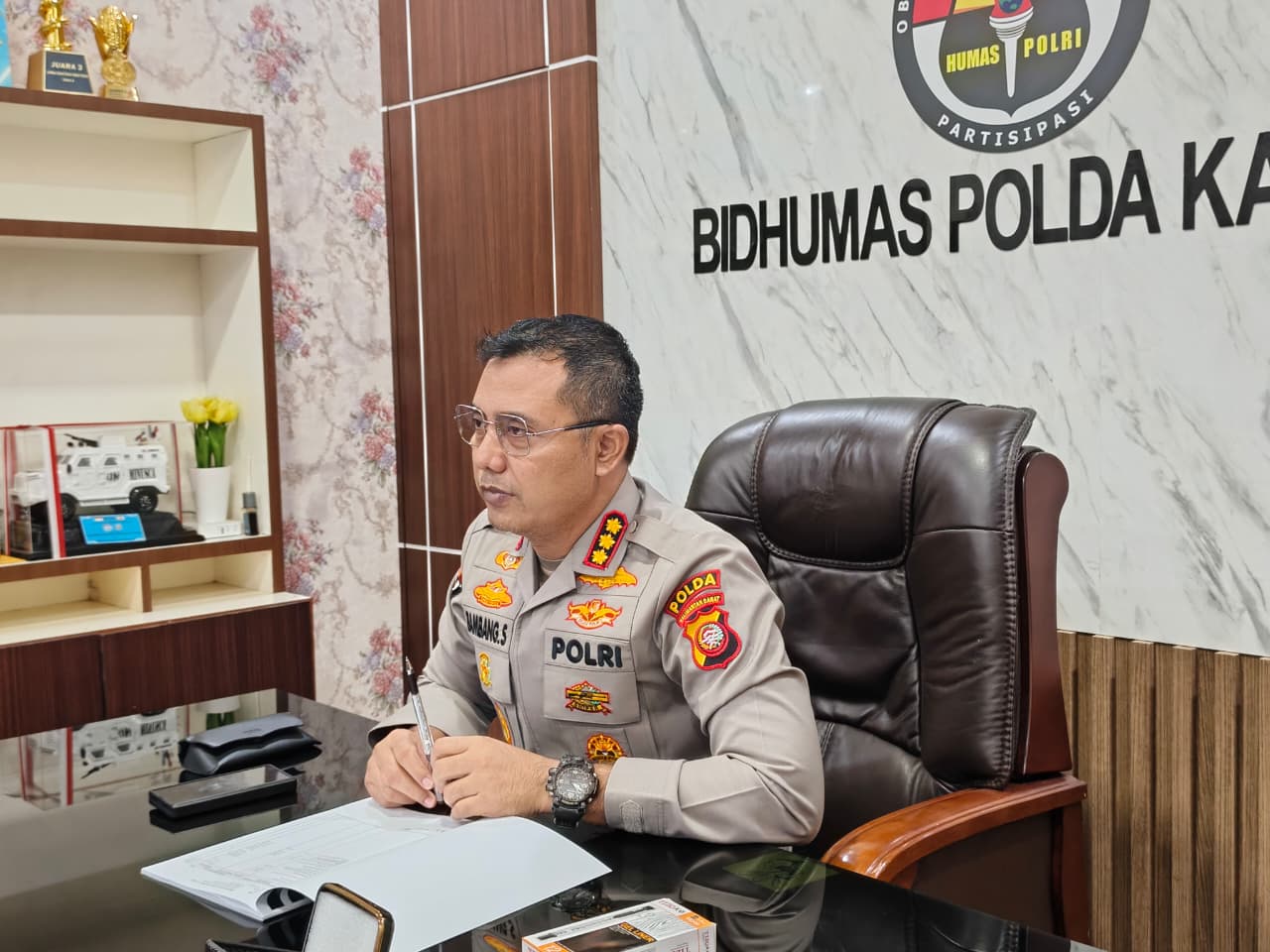 Bambang Suharyono
