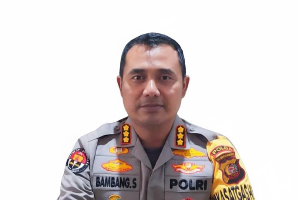 Bambang Suharyono