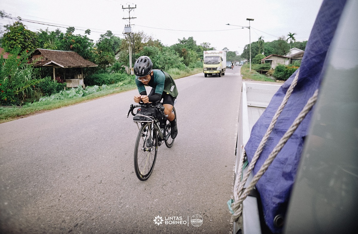 MUDA : Muhammad Gusti Hibatullah, pesepeda muda yang berhasil menyelesaikan tantangan dalam event Lintas Borneo 2025.