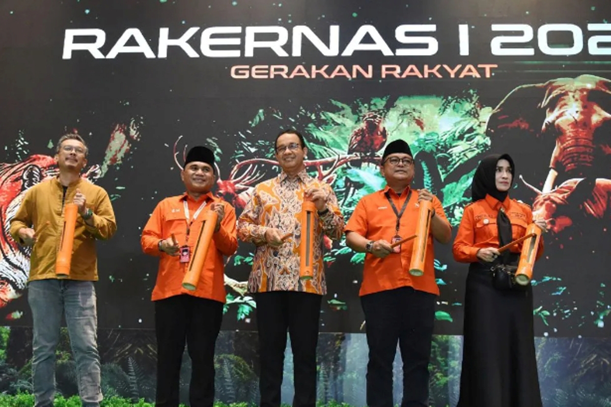 Anies Baswedan hadiri Rakernas Gerakan Rakyat di Jakarta.