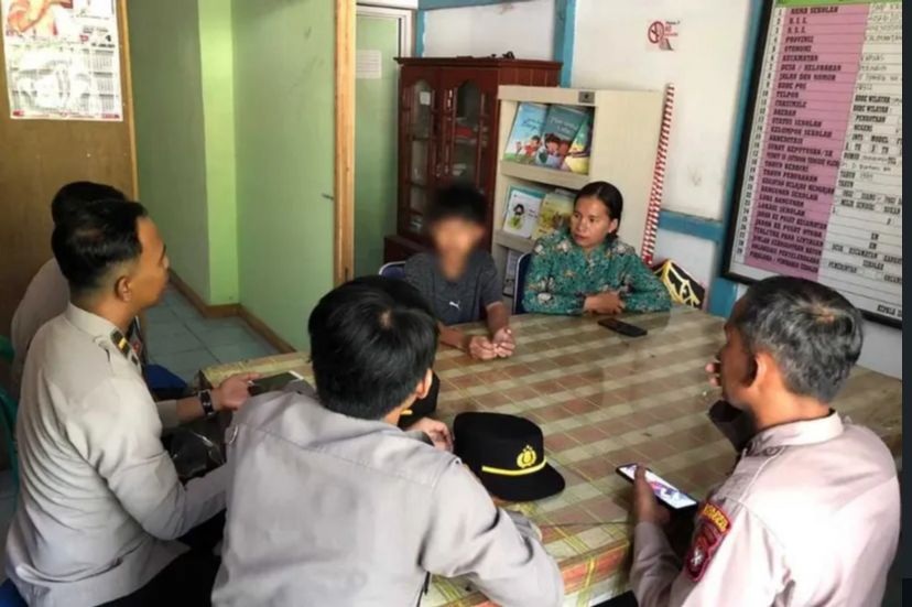 KLARIFIKASI: Polres Sanggau mendatangi SMP Torsina untuk memastikan kabar penemuan jenazah perempuan di sekolah tersebut.