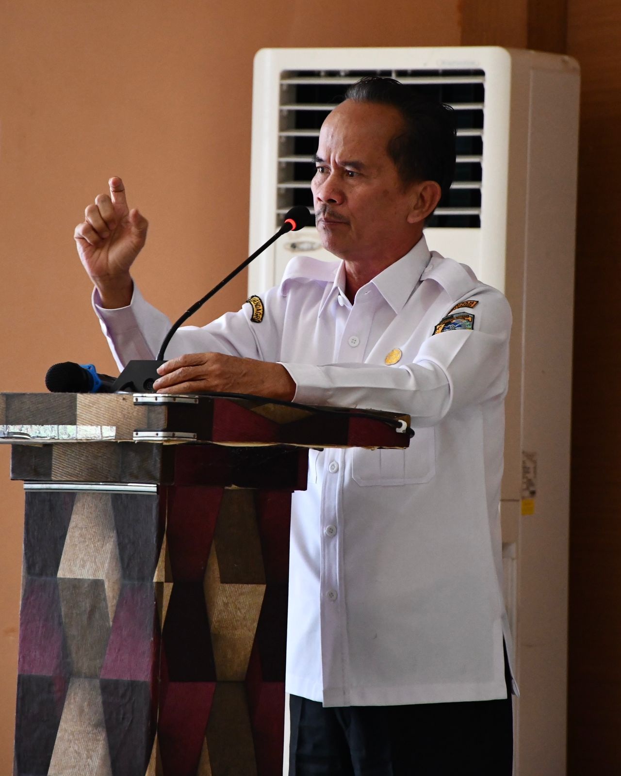 PENGUATAN : Bupati Sintang, Gregorius Herkulanus Bala menekankan pentingnya penguatan komunikasi dan inovasi pelayanan di lingkungan Dinas Kesehatan, RSUD AM Djoen Sintang, serta Puskesmas.