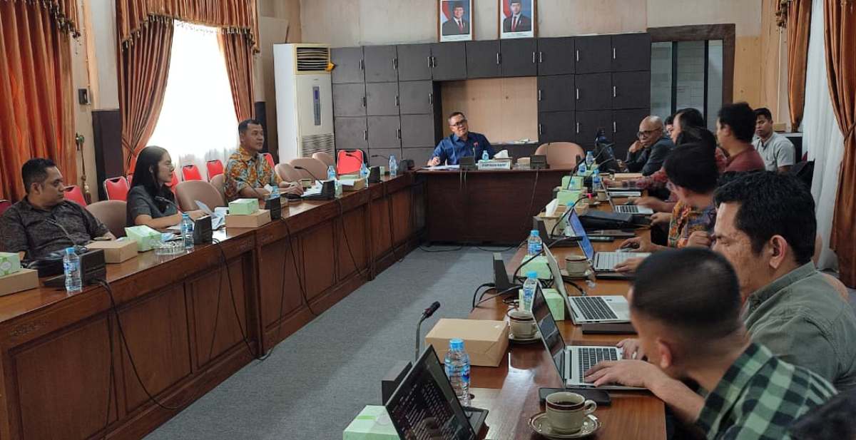 Komisi IV DPRD Provinsi Kalimantan Barat menggelar rapat kerja dengan jajaran PLN Kalbar.