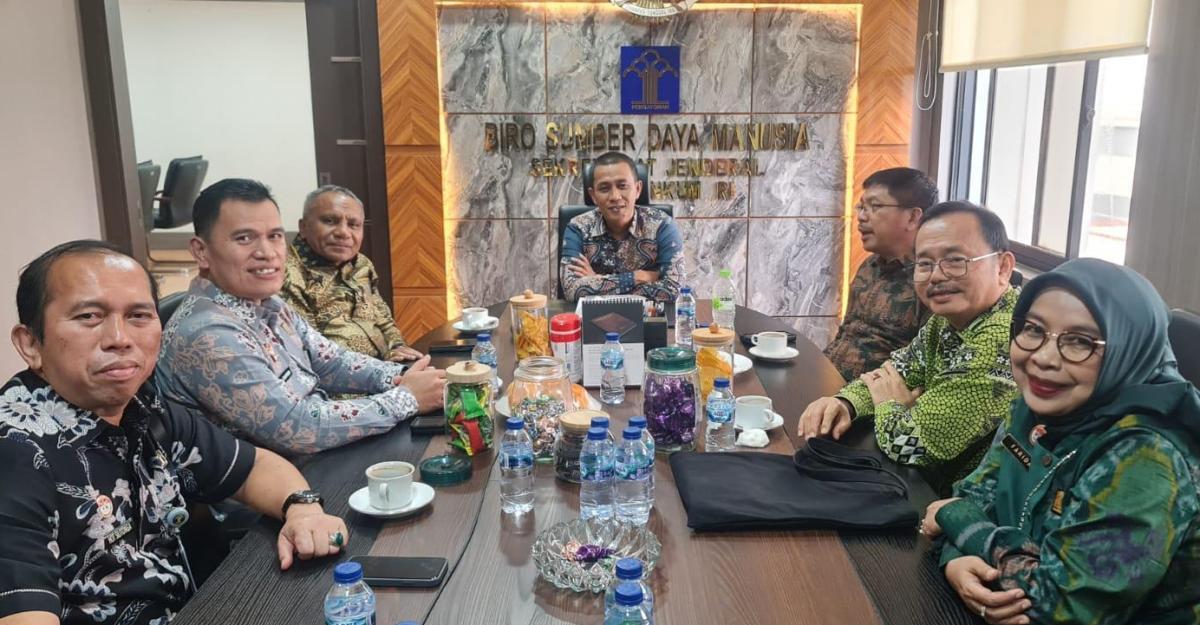 Kanwil Kemenkum Kalbar menggelar koordinasi bersama Biro SDM Setjen Kemenkum RI pada Kamis (22/1).