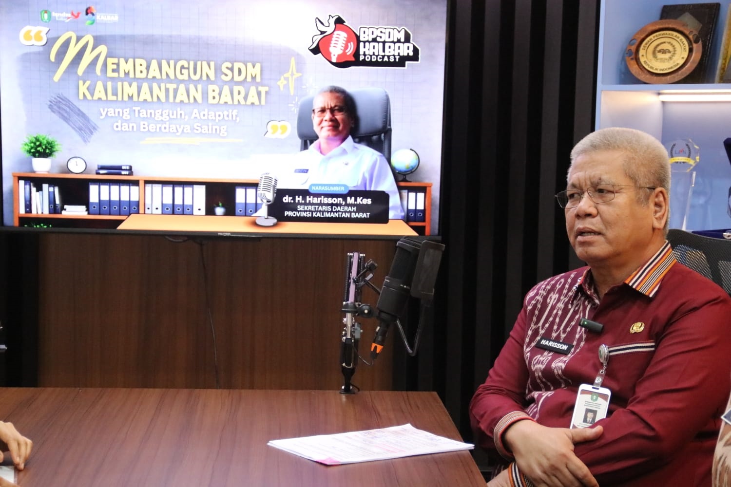 NARASUMBER: Sekda Kalbar Harisson saat menjadi narasumber di Podcast BPSDM Kalbar.