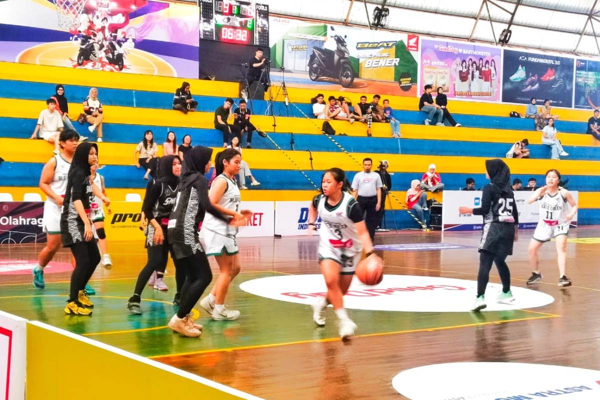 Putri SMA Mujahidin Pontianak vs Putri Santo Petrus di Honda DBL with kopi good day 2026 West Kalimantan.