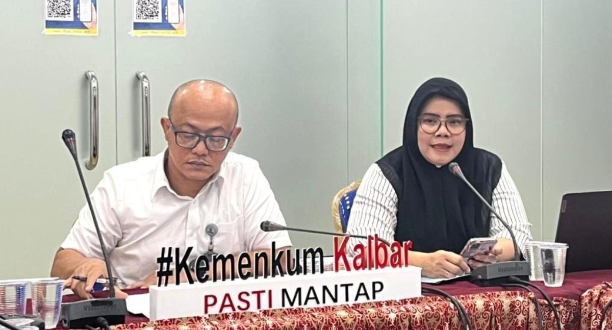 Kanwil Kemnekum Kalbar menggelar rapat Posbankum berasma LBH se-Kalbar pada Jumat (23/1).