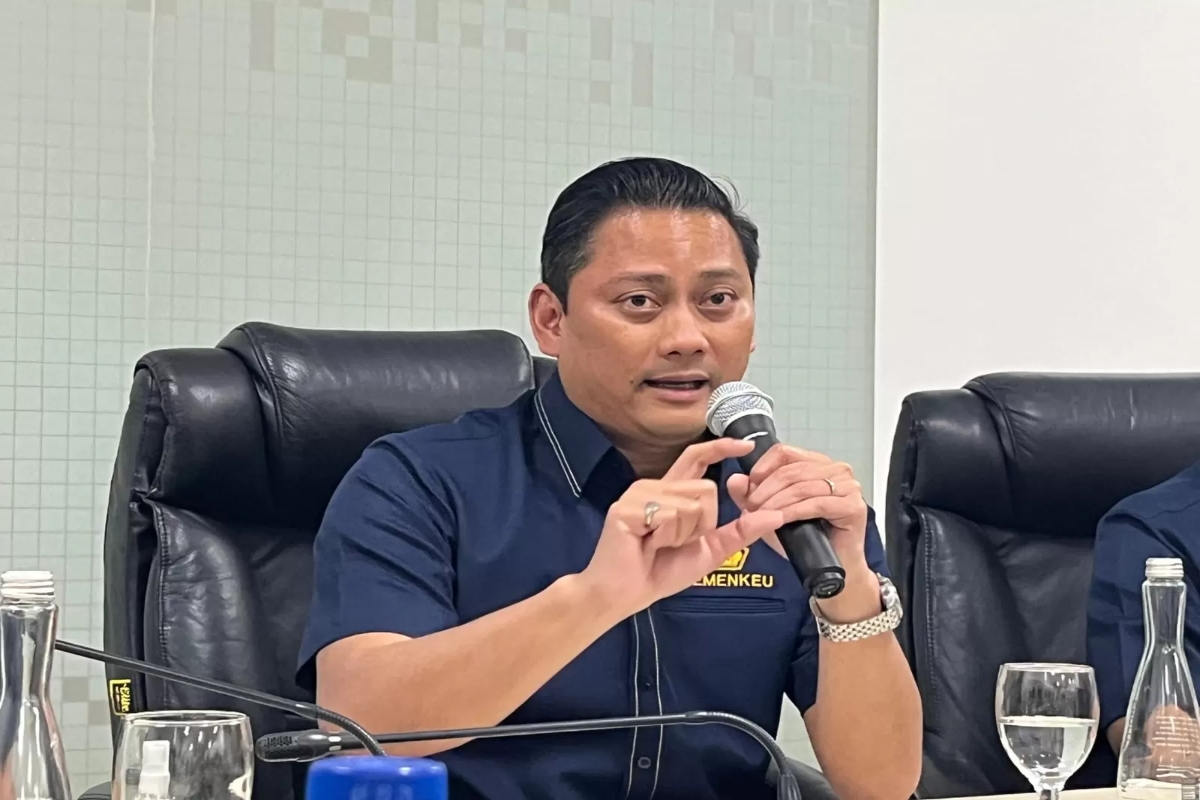 Mantan Wakil Menteri Keuangan Thomas Djiwandono yang kini menjadi Deputi Gubernur Bank Indonesia (BI) menggantikan Juda Agung.