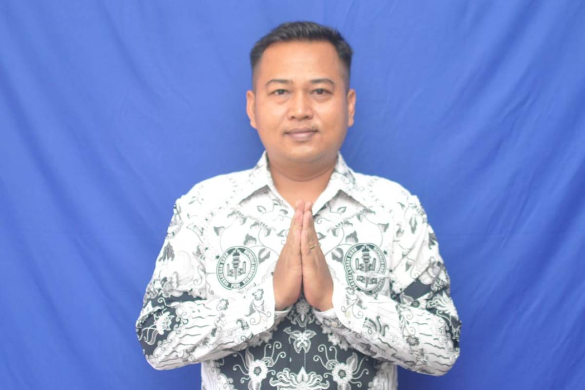 Ketua Persatuan Guru Republik Indonesia (PGRI) Kapuas Hulu, Yogha Utama Waringin.