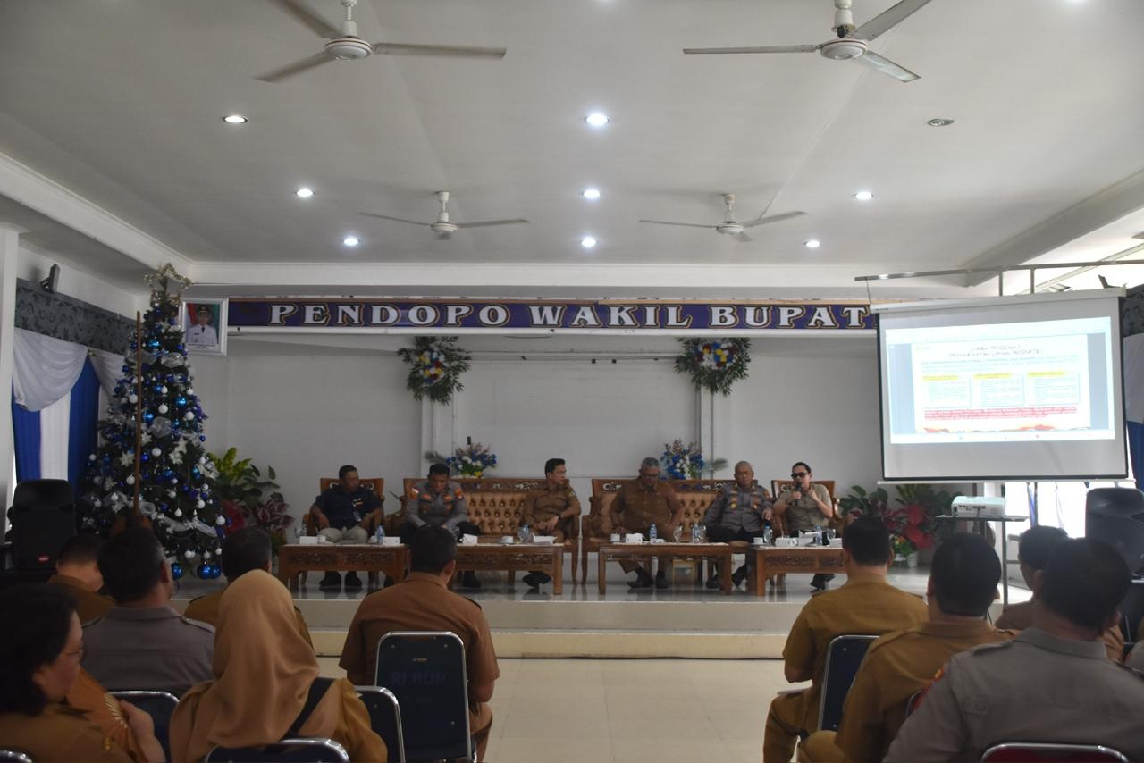 TARGET : Pemkab Sintang targetkan perluasan lahan dan peningkatan produksi jagung melalui keterlibatan aktif seluruh desa.