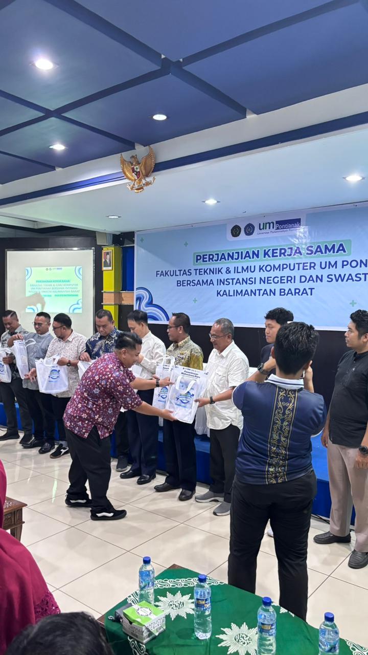 Penandatanganan perjanjian kerja sama antara Fakultas Teknik dan Ilmu Komputer UM Pontianak dengan berbagai instansi negeri dan swasta, dalam rangka memperkuat kolaborasi untuk pengembangan mahasiswa