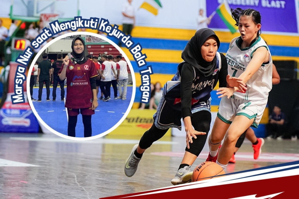 Marsya Nur Cantika (jersey hitam) pemain tim basket putri SMAN 1 Pontianak berlaga di Honda DBL with Kopi Good Day 2025&ndash;2026 West Kalimantan.