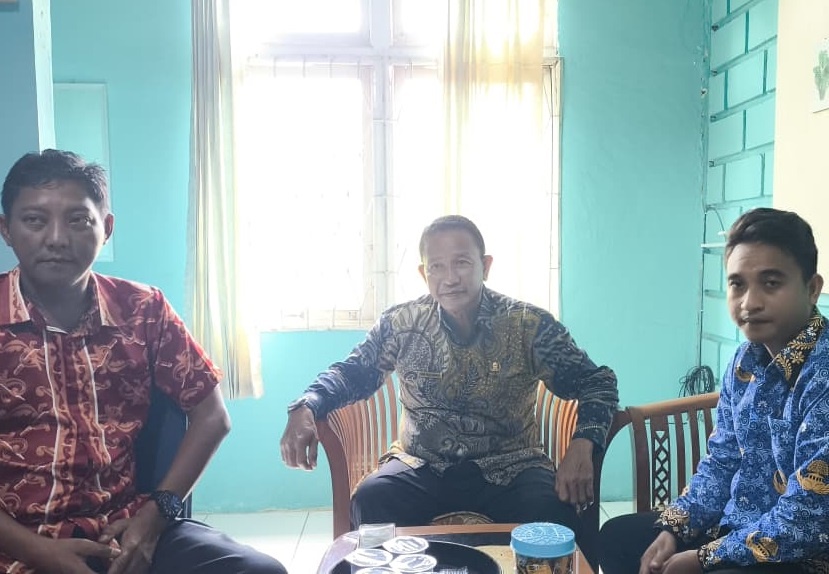 GAS : Kepala Disperindag  Kabupaten Kayong Utara, Agus Rudi Suandi, S.E menegaskan bahwa secara data, kebutuhan gas elpiji 3 kg masyarakat Kayong Utara sebenarnya mencukupi.