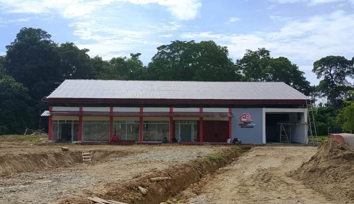 Salah satu gedung Koperasi Merah Putih di Desa Sibau Hulu yang sudah rampung dibangun.