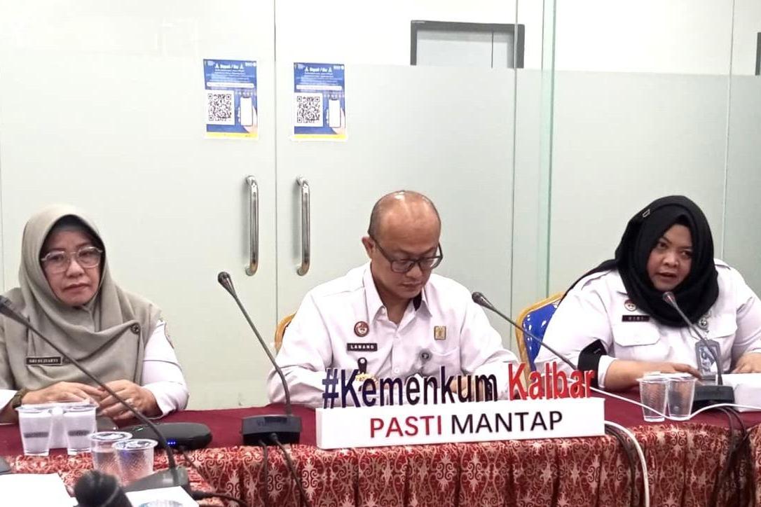 Kanwil Kemenkum Kalbar menggelar rapat harmonisasi Raperda Kota Pontianak, Rabu (4/2).